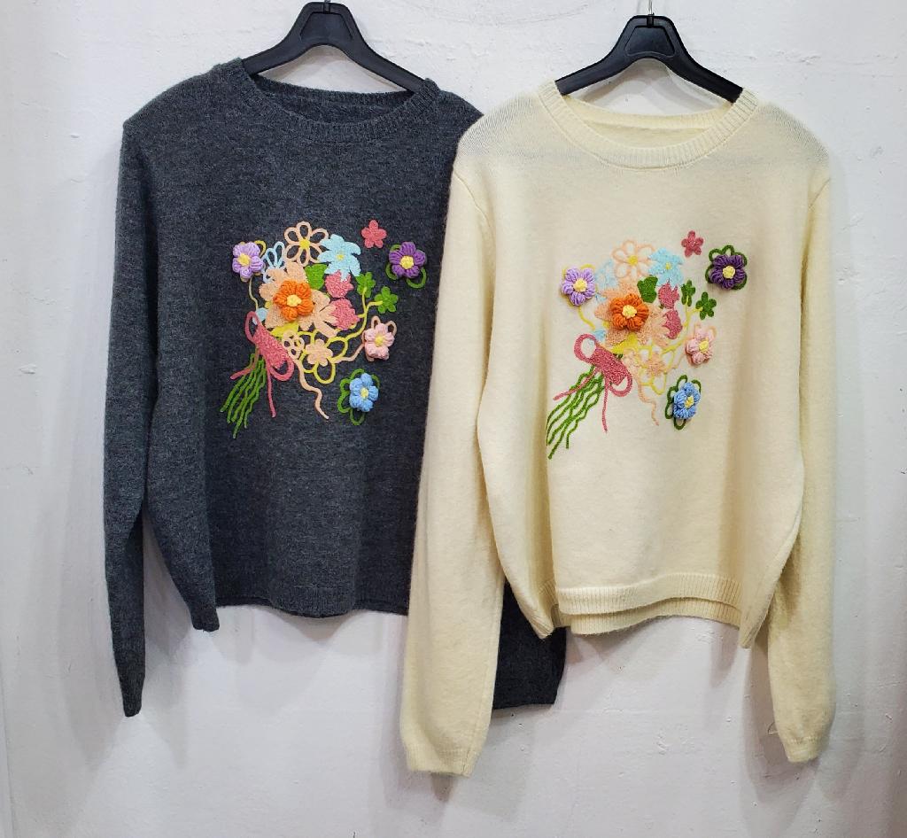 꽃다발자수라운드긴팔니트