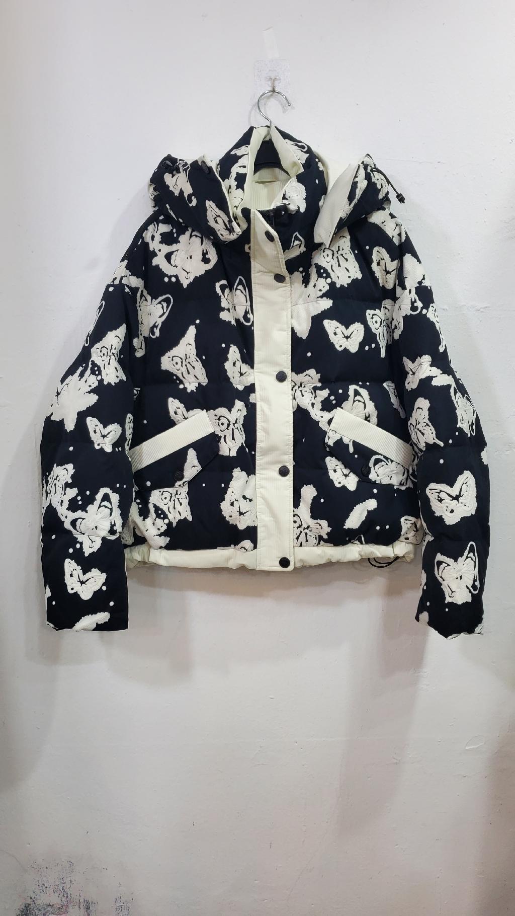 나비후로킹배색후드오리털패딩