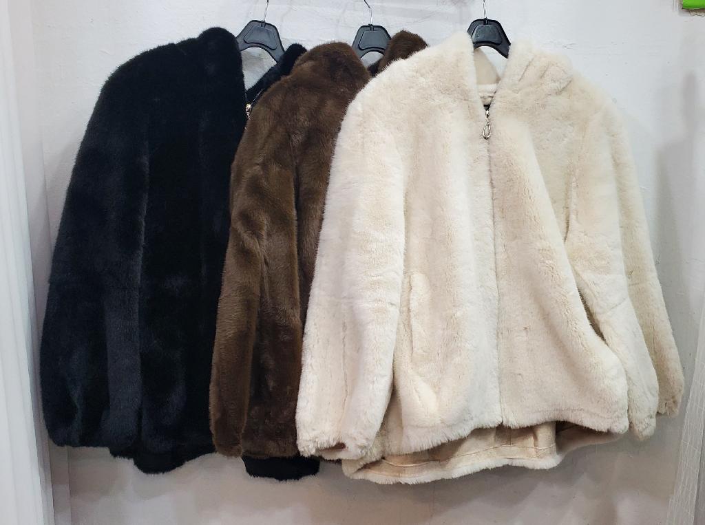 모자두겹밍크자켓(옷핀장식)