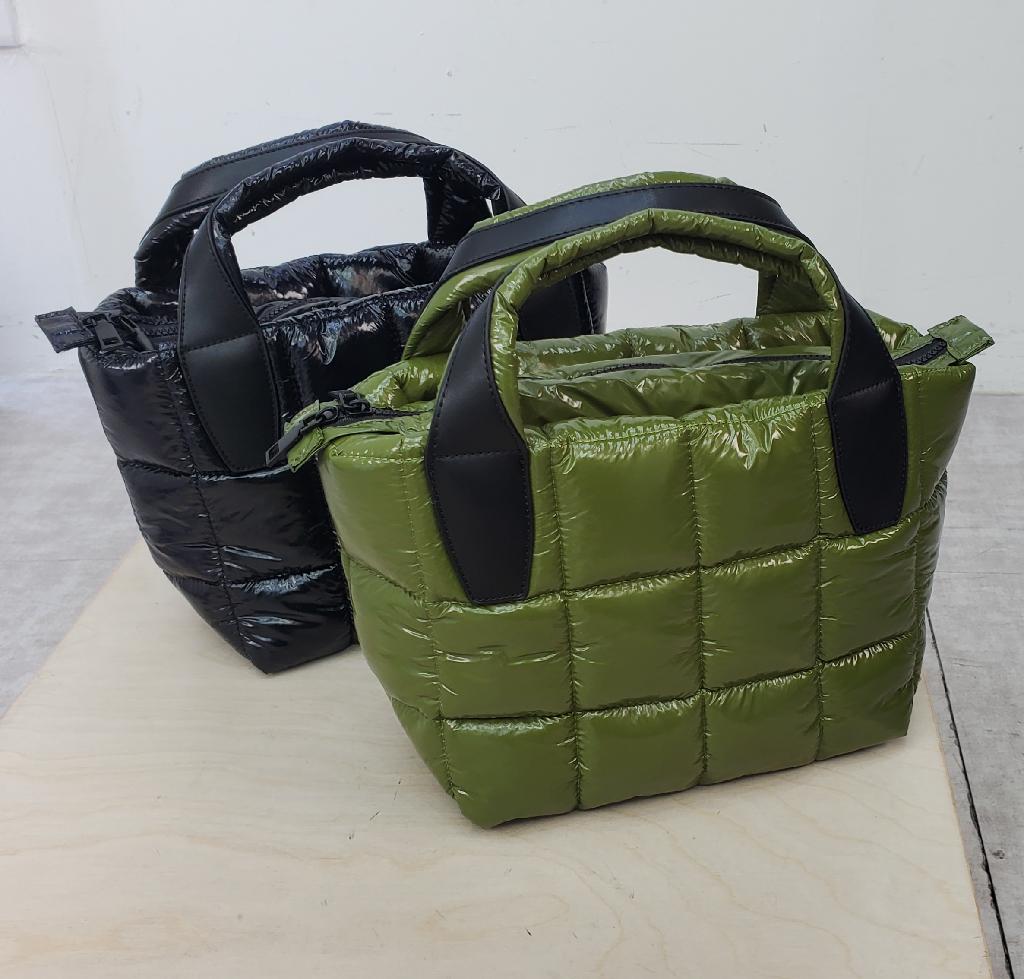 애나멜퀼팅패딩가방