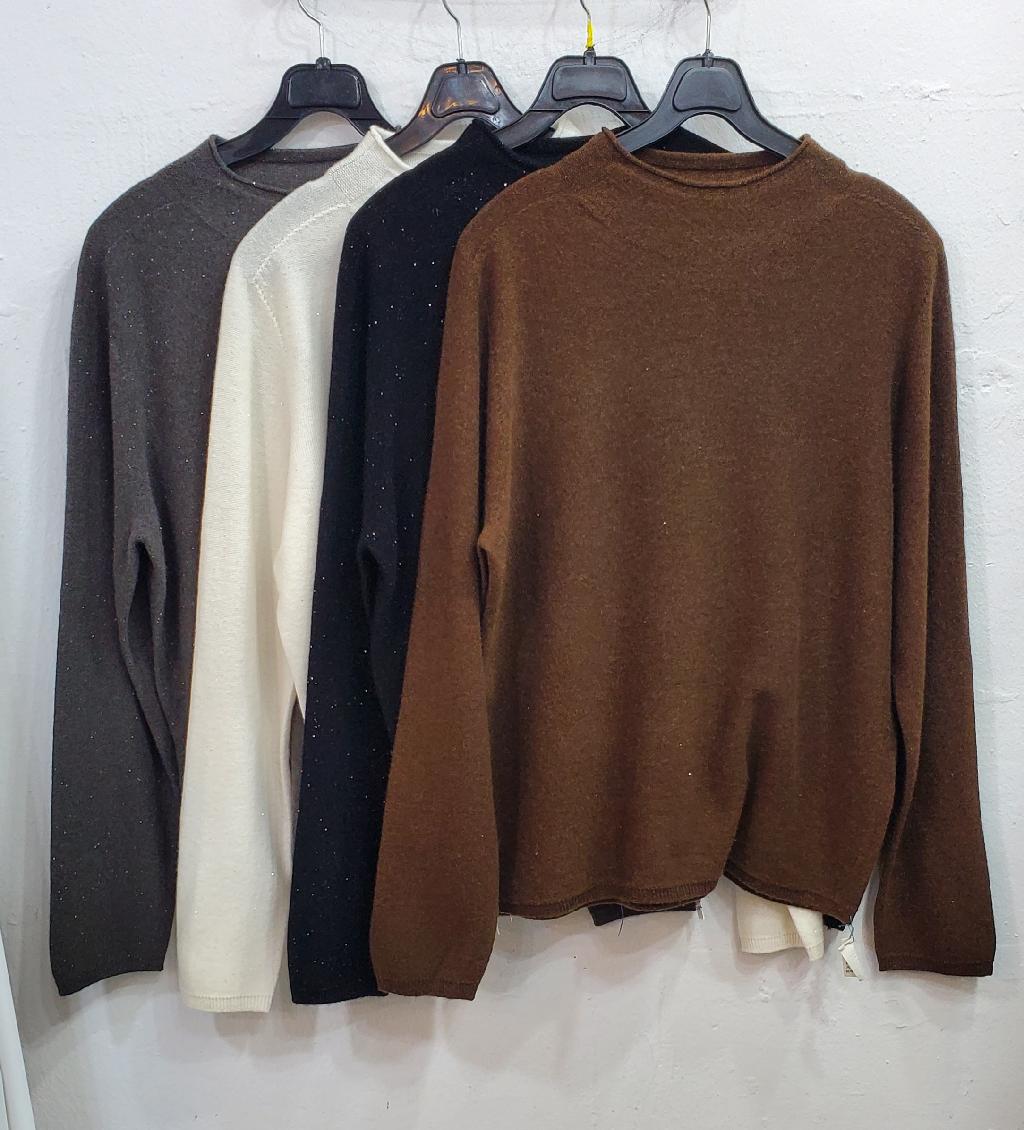 반짝이모크넥니트