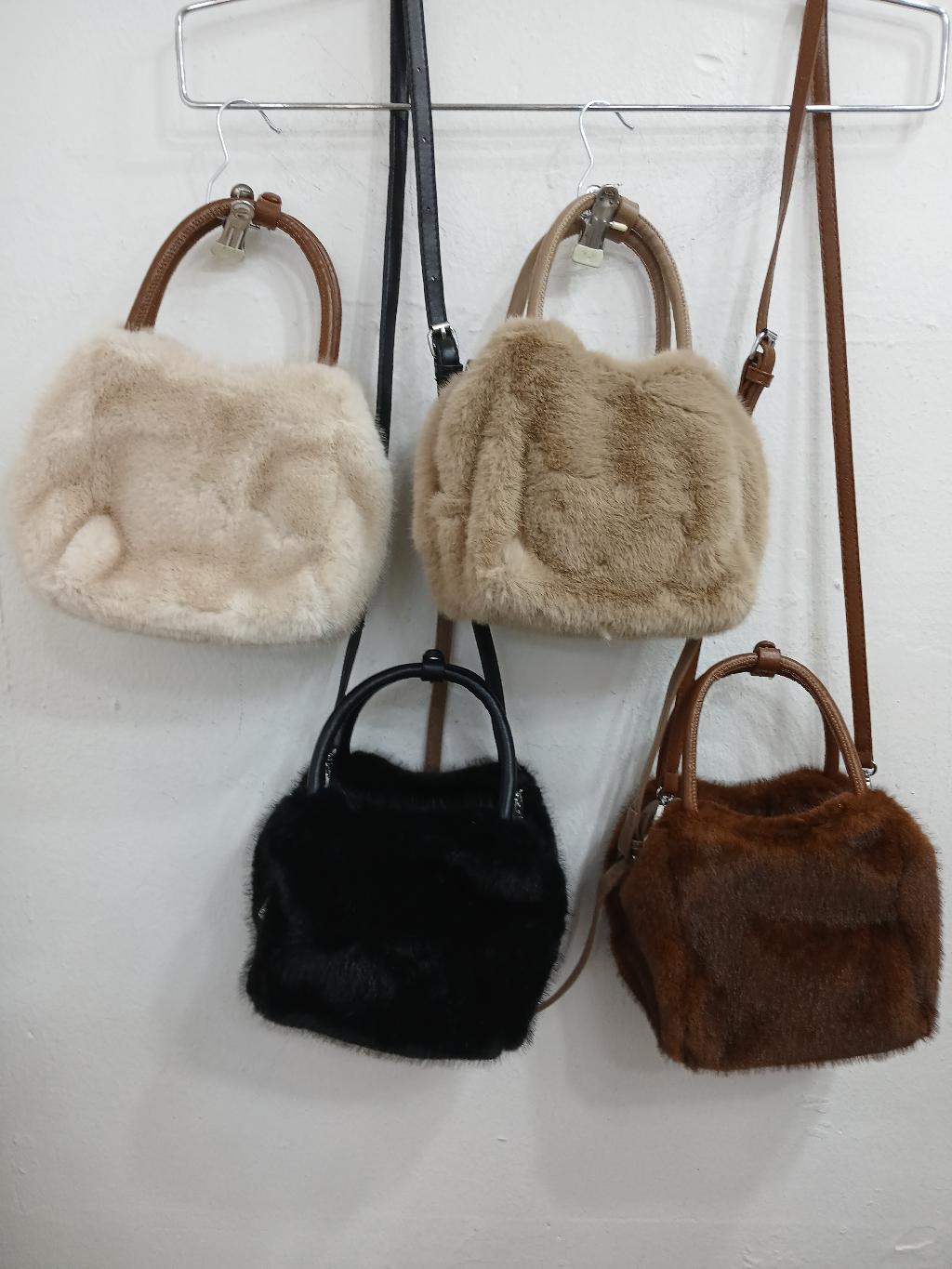 귀욤밍크퍼가방