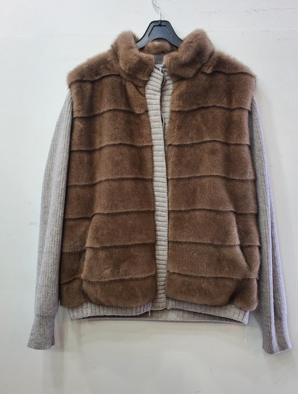 밍크니트단추자켓