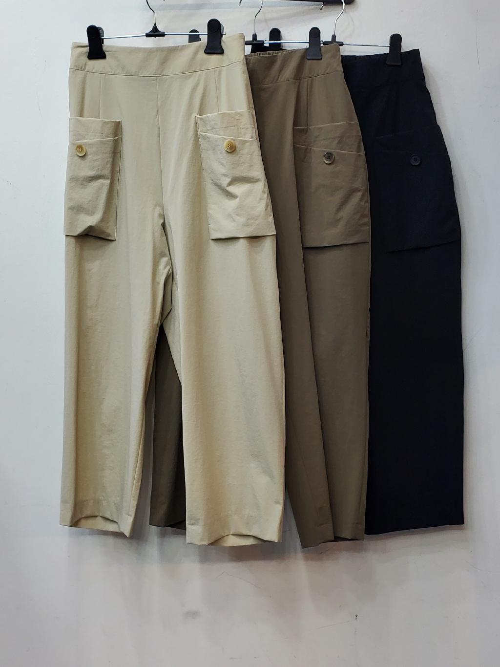 단추배기스판바지